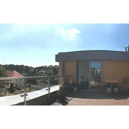 Bright With Large Terrace Апартаменты *